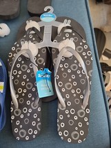 Sun &amp; Sky 2 Pairs Women&#39;s  Flip-Flop Sandals, Black &amp; White pattern Size... - $11.50