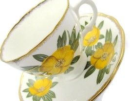 Royal Malvern Bone China Tea Yellow Cup &amp; Saucer  Made in England Gold Trim - £27.86 GBP