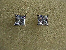 Sterling Silver 16.0 carats Cubic Zirconia Stud Earrings 3.9 grams - £19.61 GBP