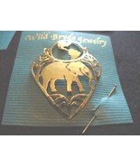 Wild Bryde Pin with Moveable Earth and Elephant in Heart - $526.63 MXN