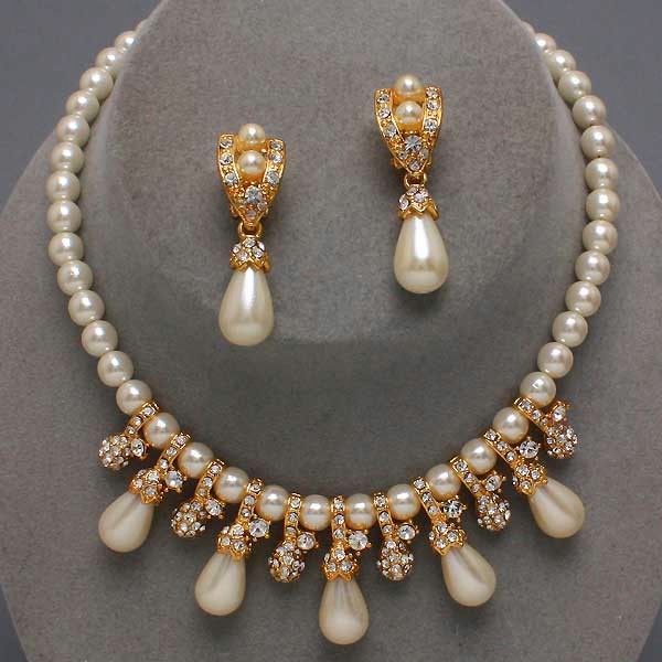 Gold tone Cream Pearl Crystal Bridal Evening necklace set clip earring mother of - $22.00