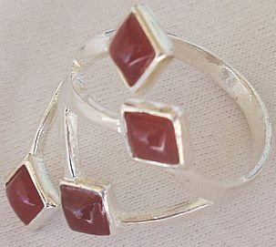 Red branch ring