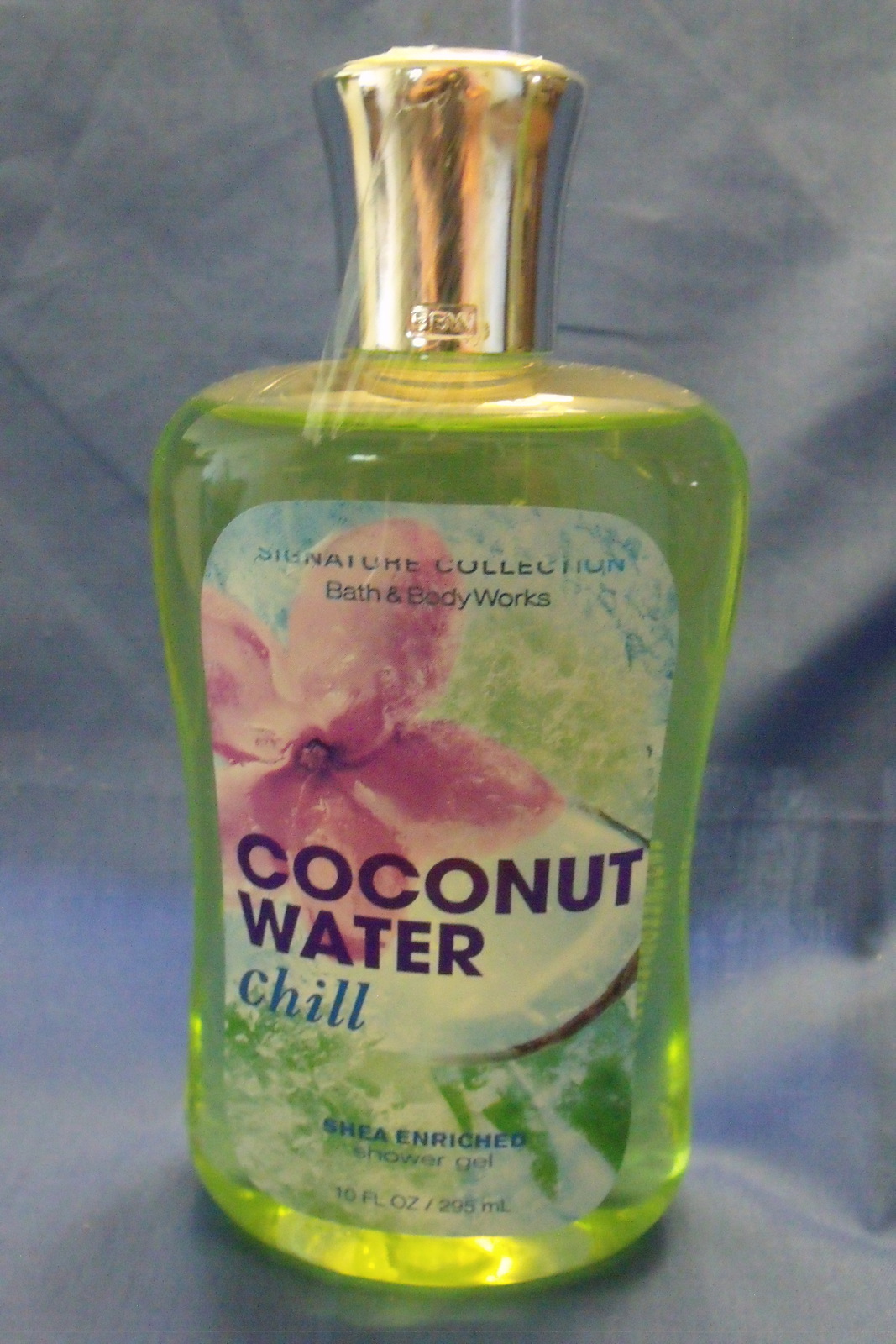 Primary image for Bath and Body Works New Coconut Water Chill Shower Gel 10 oz
