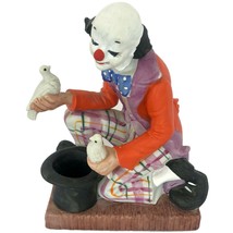 1982 Vintage Magician Clown Doves Figurine from Top Hap Toscany Collection - £27.68 GBP