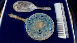 Vintage R. Morgan Collection Silver Plated Dresser Set - 3 piece - $1,200.71 MXN