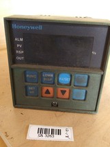 Honeywell DC3005-0-000-1-00-0111 Temperature Controller - £64.95 GBP