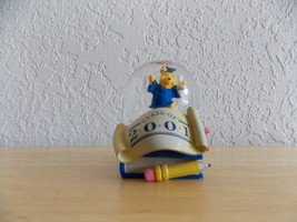 Disney Winnie the Pooh Class of 2001 Mini Snowglobe  - £15.63 GBP