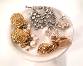 Vintage Earrings Lot 4 pr. Pearl Silver Gold Tone 1 screwback, 1 clip, 2 pierced - £11.18 GBP