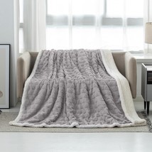 Lomao Throw Blanket For Couch - Fleece Blankets &amp; Throws Faux Fur, 50X60,Grey - £28.36 GBP