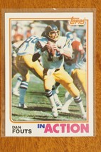 1982 Topps Football Card Dan Fouts In Action #231 San Diego Chargers NFL - £3.29 GBP