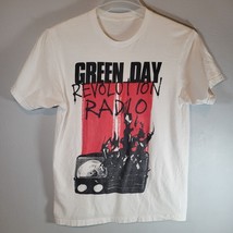 Green Day Shirt Mens Small Revolution Radio White Casual Band Shirt Shor... - $14.99