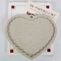 Vintage 1996 Pampered Chef Clay Cookie Mold Gardens of the Heart - $16.83