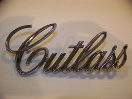 1972 Oldsmobile Cutlass Emblem Oem #408954 1973 1974 1975 1976 1977 - £53.94 GBP