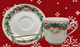 Sango Noel 1990 Christmas China #8401 Cup &amp; Saucer Set of 8 - $7.91