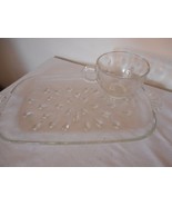 Vintage Glass snack set 8 pieces 4 sets cups and trays by Continental Ca... - $23.99