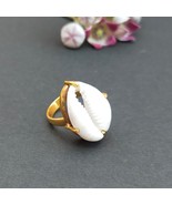 gold finish ring - white cowrie shell ring - designer stone ring - nice ... - $228.47 MXN