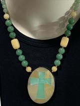Lee Sands Mother Of Pearl Aventurine Necklace Cross Pendant Green Vintage 17” - £43.96 GBP