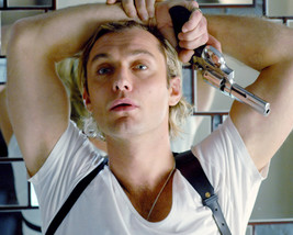 JUDE LAW 8X10 PHOTO WHITE T SHIRT AND GUN HOLSTER - €8,46 EUR