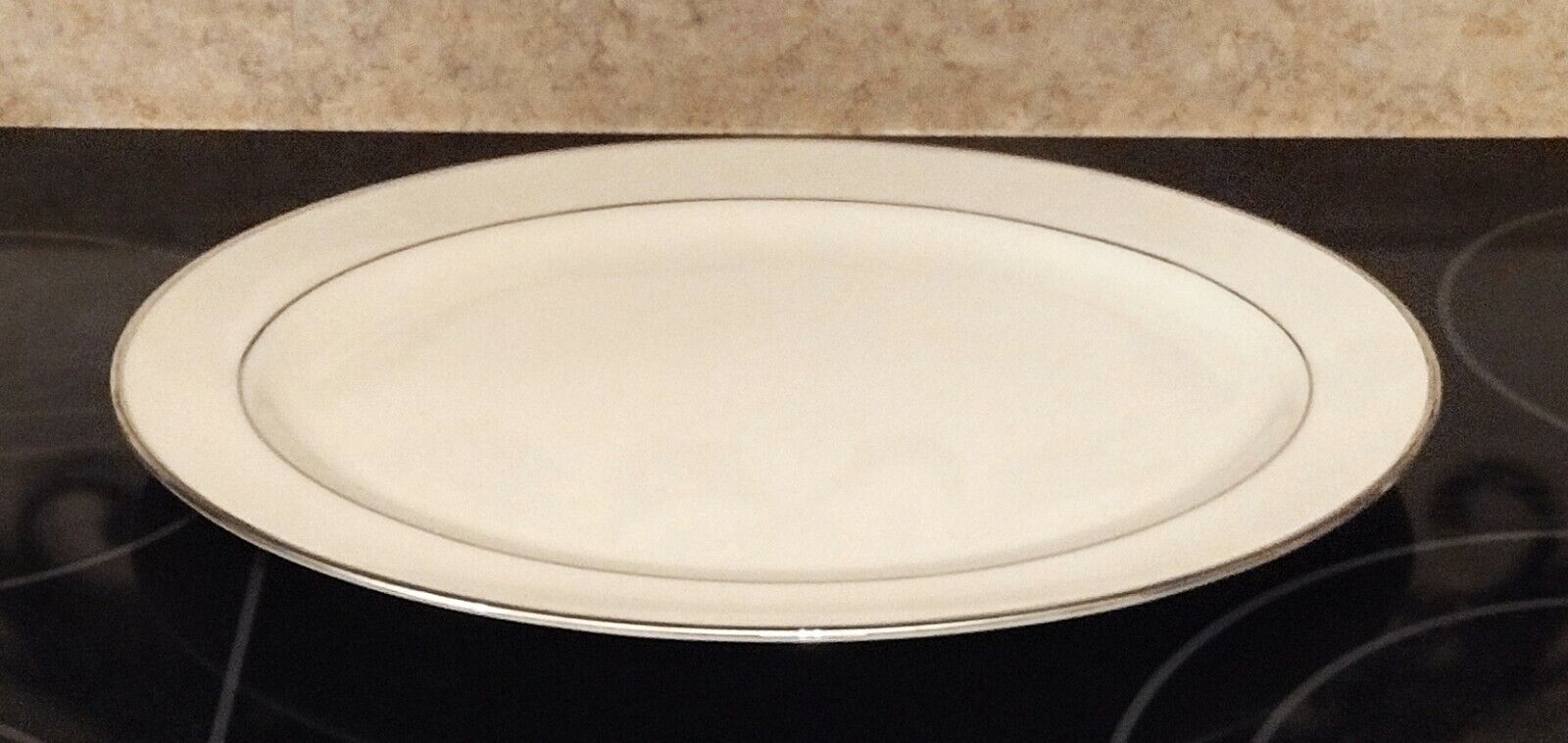 Primary image for Lenox Montclair Presidential Collection Cream Platinum Rim 13.5x10 Oval Platter