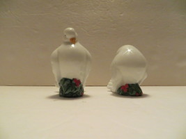 Vintage Avon Holiday Dove Salt and Pepper Shakers - £6.17 GBP