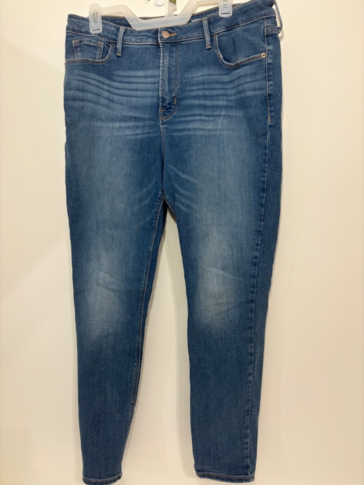Old Navy Rockstar High Rise Super Skinny Jeans  Size 16 Secret Slim Pockets - $9.99