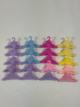 20 Barbie Doll Clothes Clip Hangers Assorted Colors - £15.43 GBP