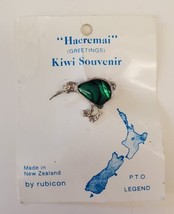 New Zealand Collectible Souvenir Travel Lapel Hat Pin Kiwi Flightless Bird - £15.32 GBP