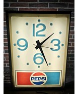 Huge 1970s Pepsi Lighted Clock Sign Measures: 40&quot; in Height, 30&quot; in Widt... - €81,67 EUR