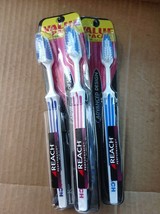 3 packs REACH Advanced Design Toothbrushes Soft Full Head Color May Vary Great - $18.80