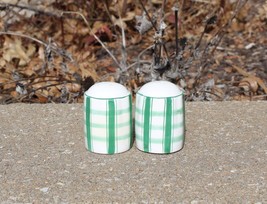 Cylindrical Cream &amp; Green Plaid Ceramic Stoneware Salt &amp; Pepper Shakers - £3.74 GBP