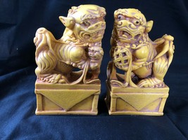 Pair of  antique /  vintage foo dogs . Beautiful details - £108.10 GBP