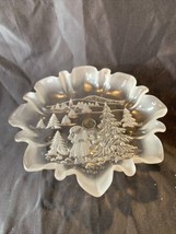Mikasa Christmas Story Etched Glass Pedestal Bon Bon Dish Cookie Plate Fluted - £7.90 GBP