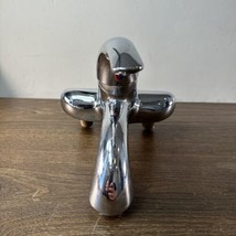 Delta Classic Single Handle Centerset Bathroom Faucet ONLY- Chrome - £17.03 GBP
