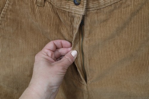 Vtg 90s Woolrich Womens 14 Faded Spell Out Relaxed Tapered Leg Corduroy Pants Item image 6