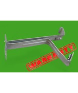 08-2014 mercedes w204 c300 c350 front LEFT DRIVER side bumper shield hanger - $32.89 CAD