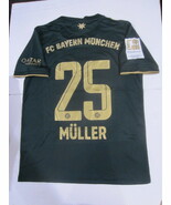 Thomas Muller FC Bayern Munich Oktoberfest Stadium Green Soccer Jersey 2021-2022 - $90.00