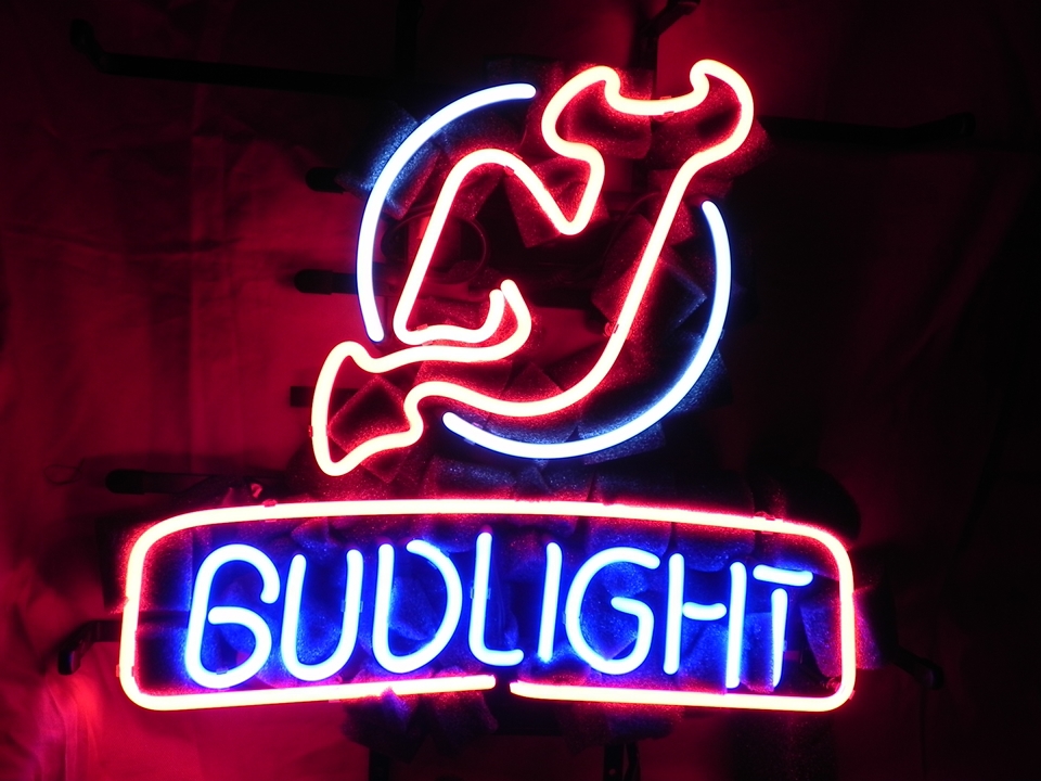 Primary image for NHL New Jersey Devils Bud Light Neon Light Sign 16" x 14"