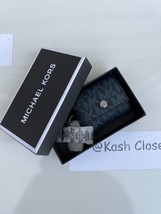 Michael Kors MK Expandable Earbud Case - Admiral /Pale Blue - £31.13 GBP