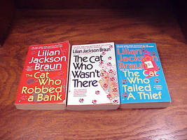 Lot of 3 The Cat Who Series Paperback Books, by Lilian Jackson Braun, PB - £4.68 GBP