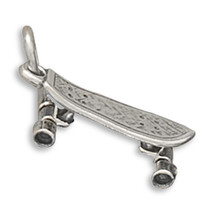 Sterling Silver Moveable Skateboard Charm - £14.43 GBP