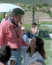 President Ronald Reagan with daughter Patti Davis at ranch New 8x10 Photo - £6.93 GBP
