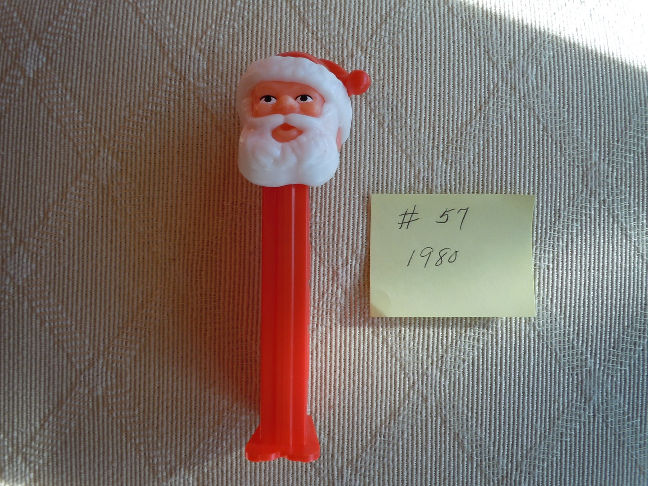 Rare 1980&#39;s SANTA CLAUS W/FEET Pez Dispenser Made in SLOVENIA #57 PAT.4.... - $2.89