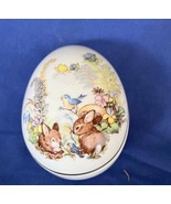 Vintage Trinket Box Easter Egg Shaped 1983 Design of Bunnies Birds &amp; Flo... - $280.60 MXN