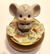 Precious Moments LETTUCE PRAY Mouse in Bowl of Salad Figure 261122 Retired 1996 - £8.78 GBP