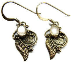 925 Leaves White Inlaid Stone Earrings Hook Drop Sterling Silver Vintage... - £31.28 GBP