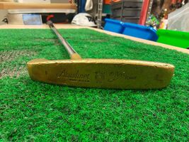 Acushnet Flange Bullseye 35.5 Inch Putter w Tiger Shark Grip - $28.49