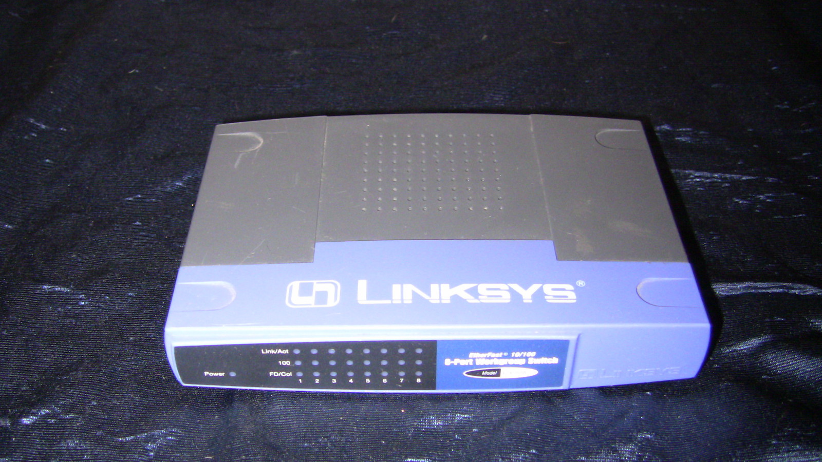 Linksys EtherFast (EZXS88W) 8 Port External Switch ethernet LAN hub - No... - $9.00