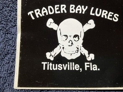 TRADER BAY LURES - Boat or Truck Sticker - 7.5” X 4” - TITUSVILLE FLA FL - NOS Item image 3