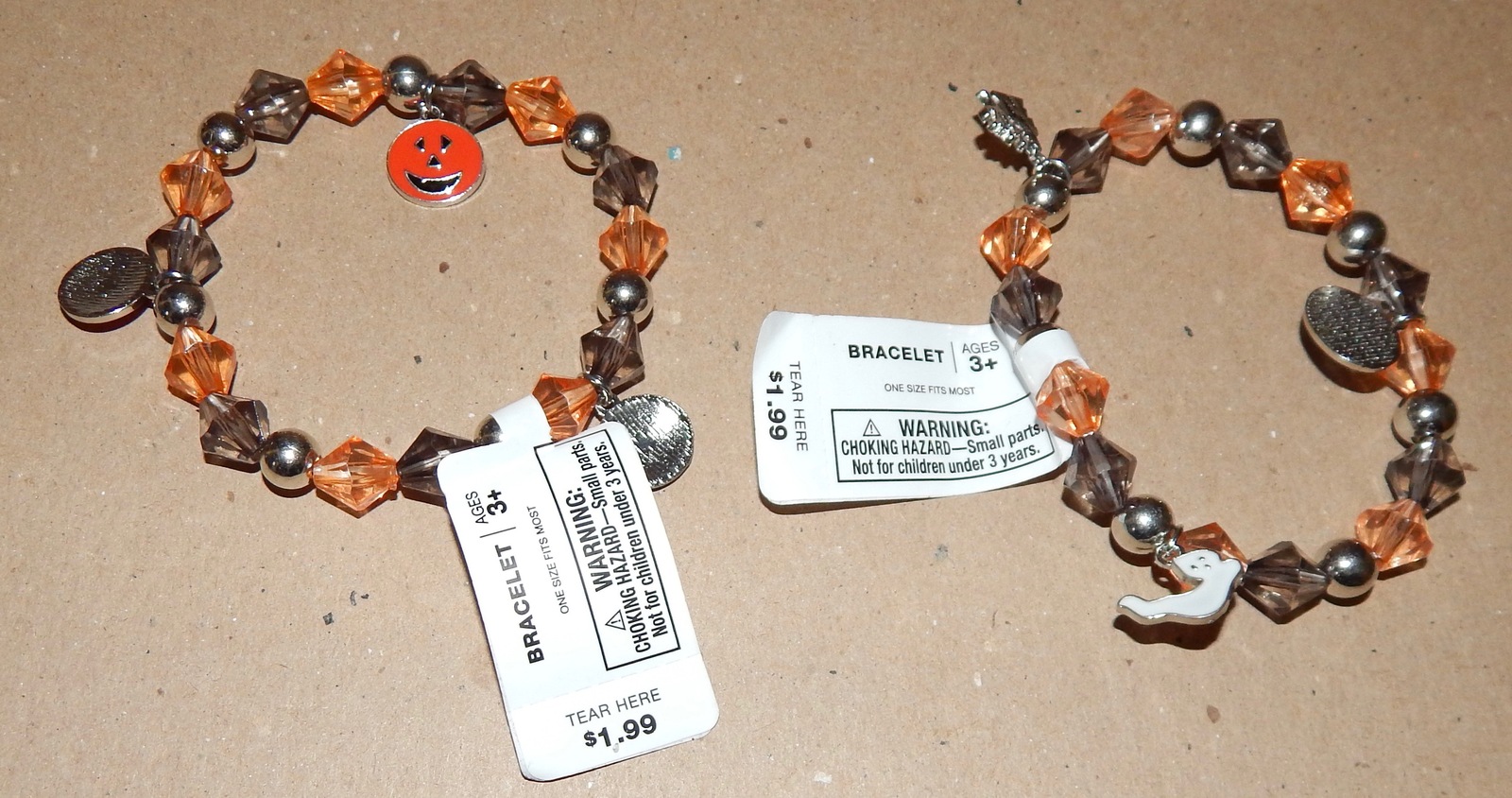 Halloween Bracelets Stretch Over Pumpkins Ghost Haunted House Boo 115U - $3.49