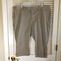 Lee Sinfully Soft Stretch Capri Pant Size 22W Medium Khaki Stretch Pocke... - $12.95